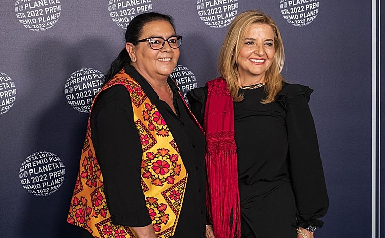 Menú, invitados y luna de miel: los secretos de la hermética boda entre María del Monte e Inmaculada Casal