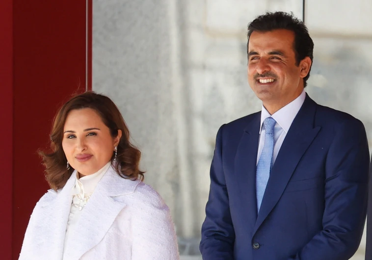 Su primera esposa y su madre: las mujeres del emir de Qatar