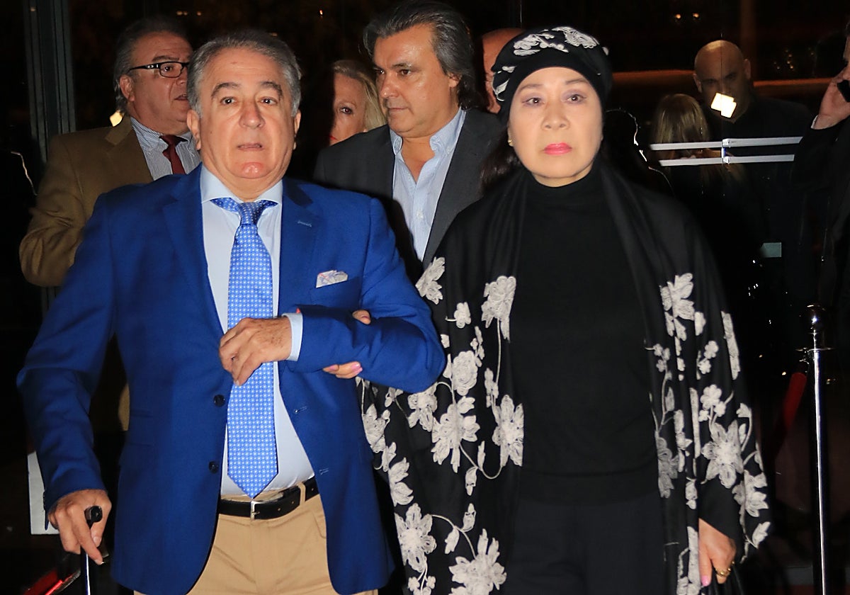 Bernardo Pantoja junto a su segunda mujer Junco