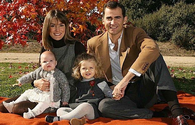 Letizia y Felipe con sus hijas, Sofía y Leonor