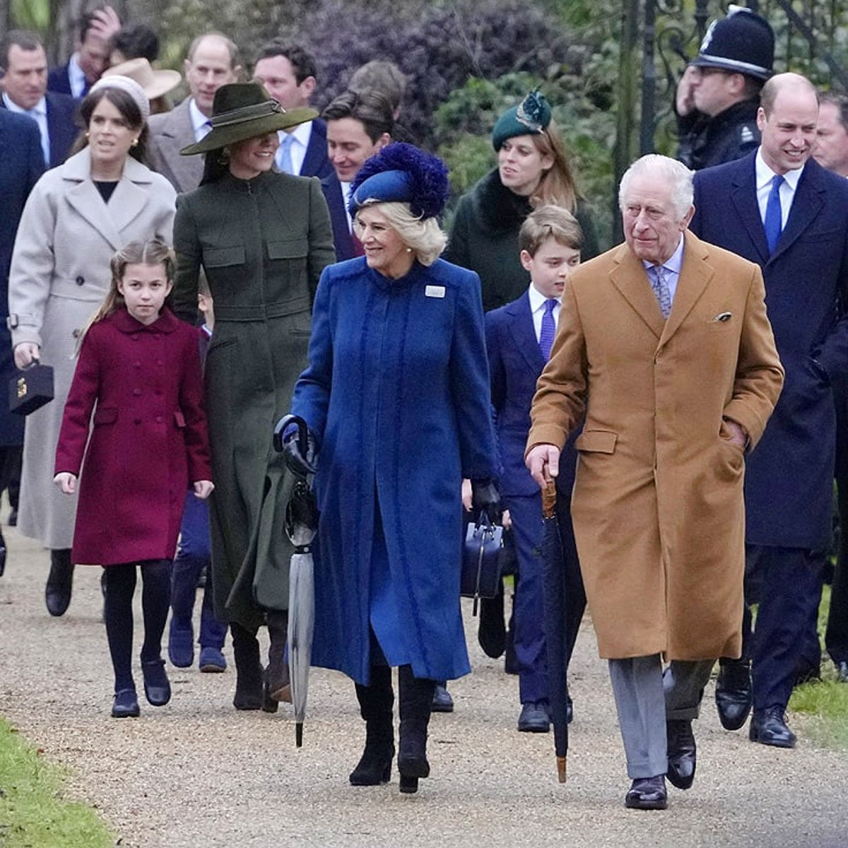 Los Windsor más unidos que nunca, junto al rey Carlos III, en la misa de Navidad y sin rastro de los Sussex