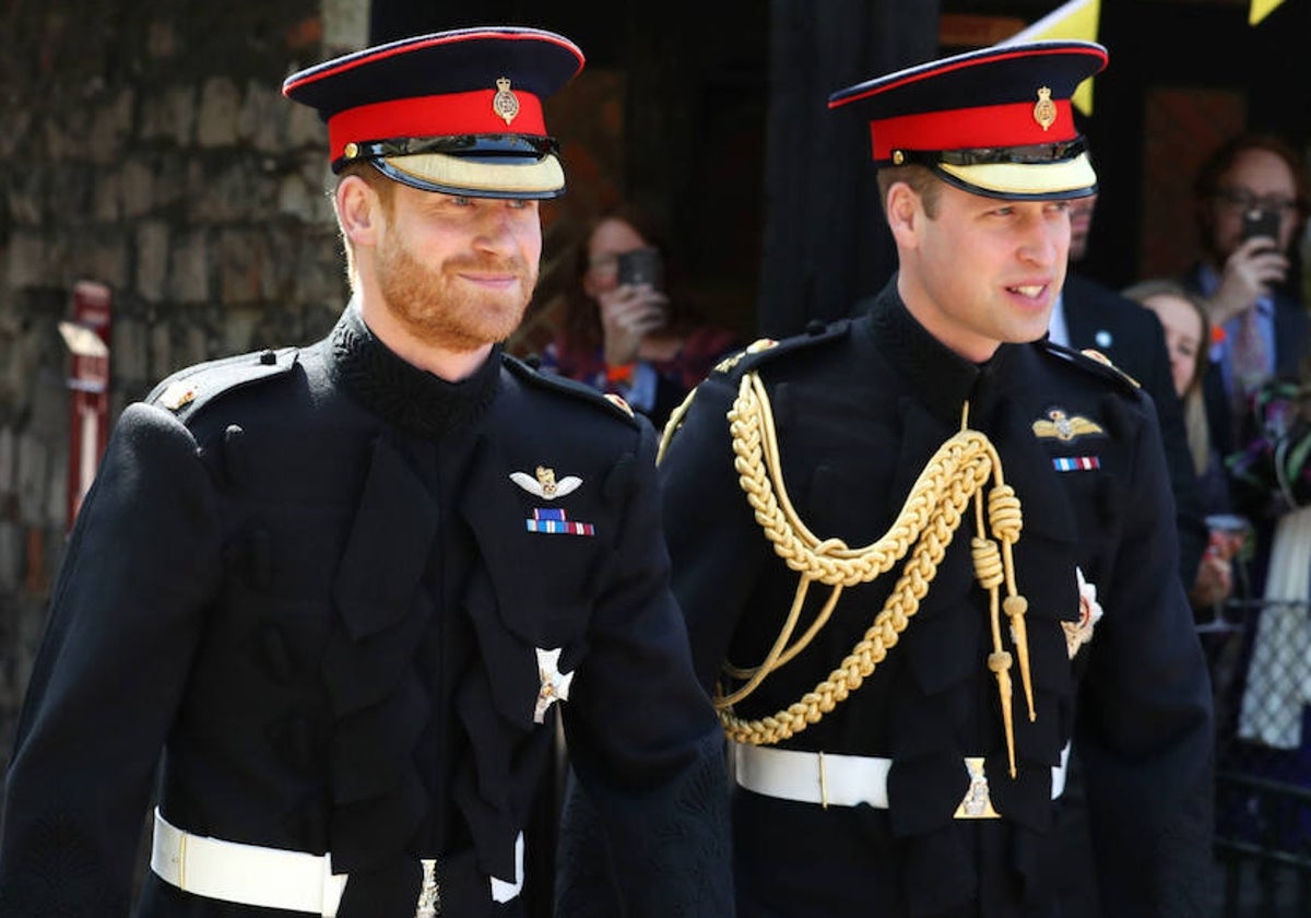 Los Príncipes Harry y William