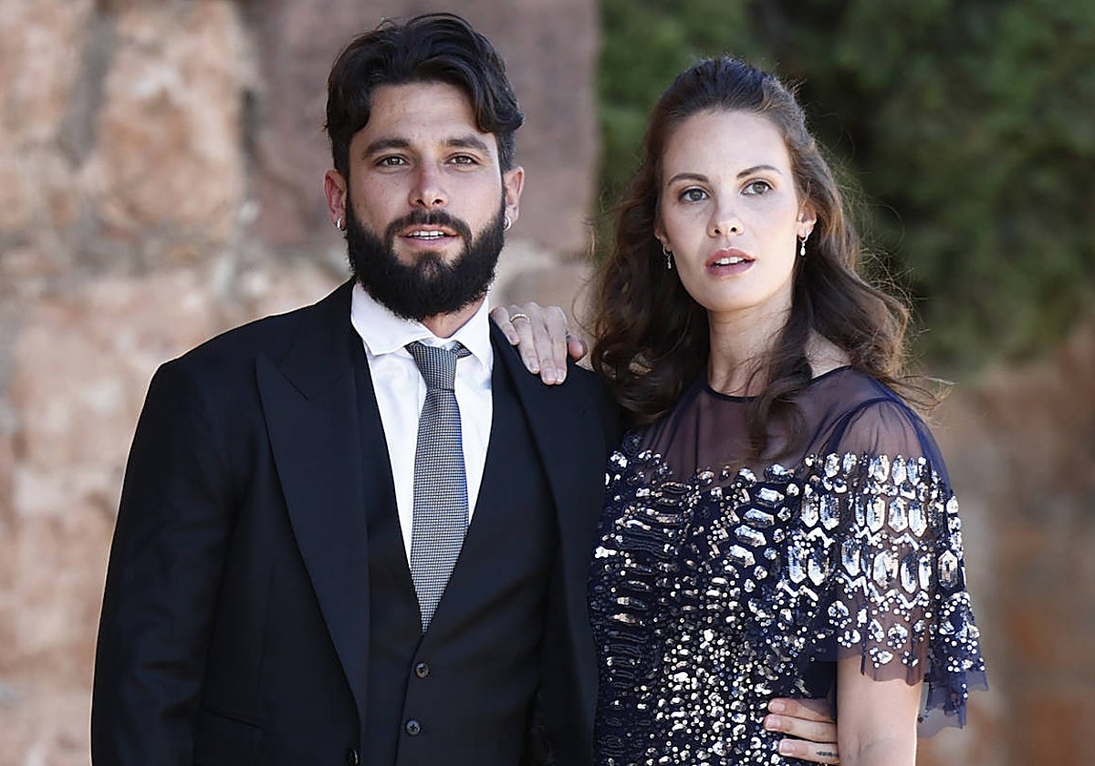 Jota Peleteiro y Jessica Bueno