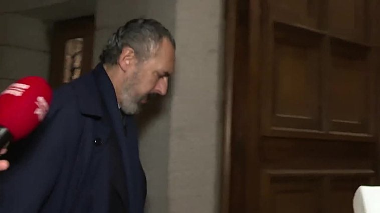 La Infanta Elena y Jaime de Marichalar: así fue el 'Sí, quiero' más sonado de Casa Real