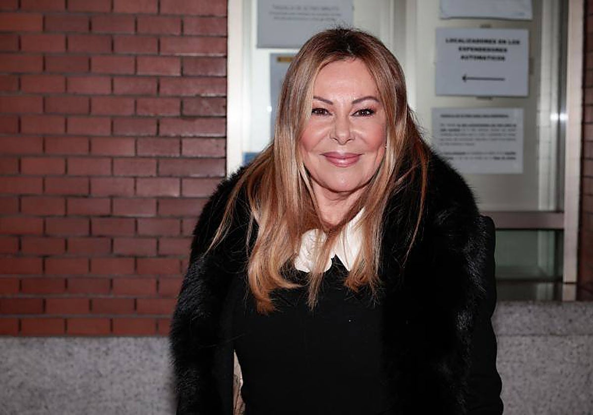 Obregón, en una imagen en diciembre, es una de las últimas caras famosas en ser madre por un vientre de alquiler