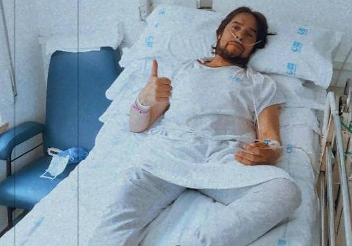 Joaquín Cortés, en la cama del hospital