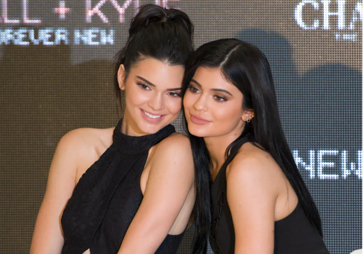 Kendall Y Kylie Jenner, Las Pequeñas De Las Kardashians, Destronan A Kim