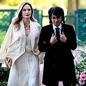 Angelina Jolie y su hijo Maddox, invitados estrella en un evento exclusivo