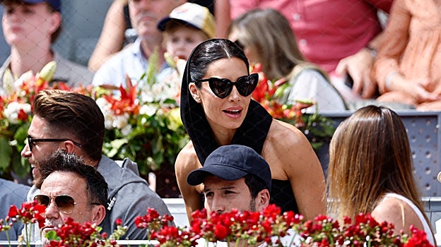 La presentadora Pilar Rubio junto a Sergio Ramos en el partido de octavos de Zverev y Alcaraz en el Mutua Madrid Open