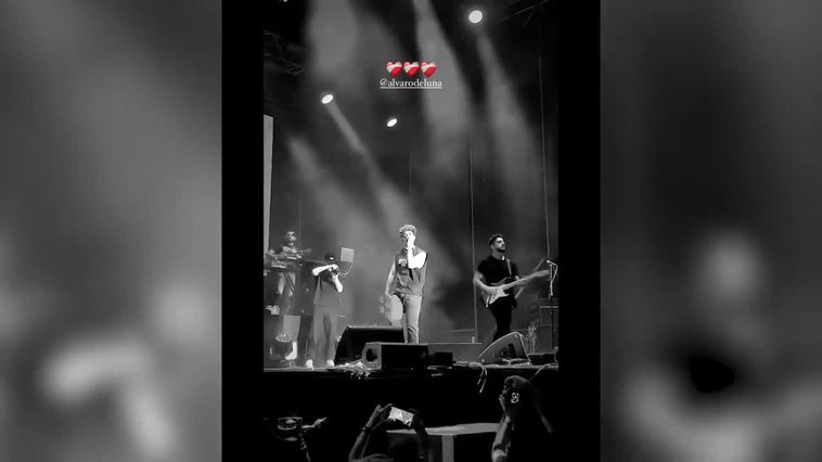 Laura Escanes se come a besos a su chico, Álvaro de Luna
