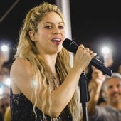 El dardo de Shakira a Piqué al recibir el premio a la 'Mujer del Año'