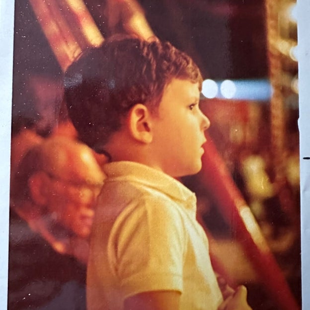 Manel Fuentes de pequeño viendo un espectáculo