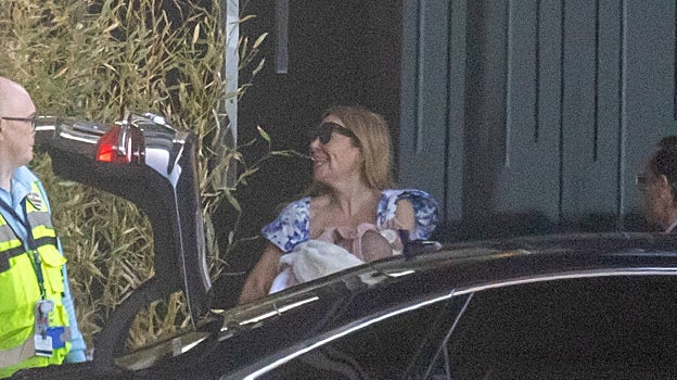 Ana Obregón en su llegada a España con su hija Ana Sandra