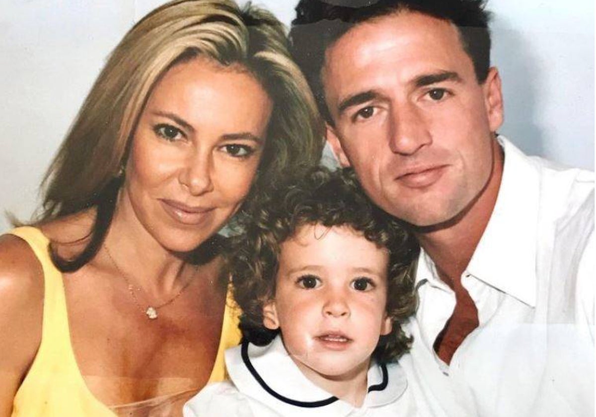 Ana Obregón y Alessandro Lequio junto a su hijo Aless