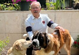 Tito Valverde: «Mi perro Truhán es el guapo de la casa. Antes lo era yo»