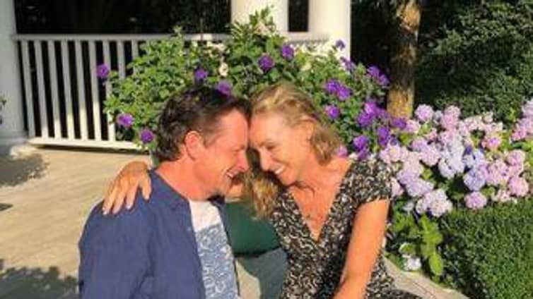 El tierno mensaje de Michael J. Fox a su esposa por su cumpleaños: «Mi chica de verano para siempre»
