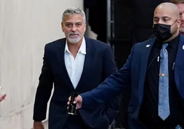 George Clooney en Mykonos: un viaje express con nombre falso y grandes medidas de seguridad