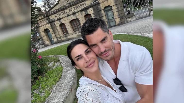 Carla Barber cada día más enamorada de su novio, Carlos Rubí
