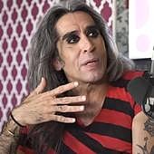 Mario Vaquerizo estalla contra los que le critican por sus polémicas camisetas y replica a Jorge Javier Vázquez: «No me conoces»