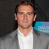 El cumpleaños más amargo de Albert Rivera: la ausencia de su padre y su ruptura con Malú