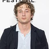 Jeremy Allen White: así es el actor de moda y nuevo novio de Rosalía