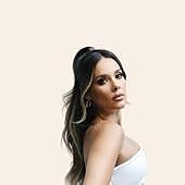 Lorena Gómez: «La maternidad te da una fuerza interior increíble. No lo cambio por nada»