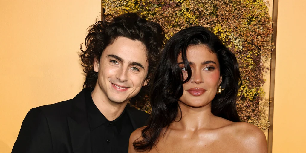 Timothée Chalamet and Kylie Jenner’s PDA at Golden Globes Steals the Show