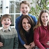 La foto retocada de Kate Middleton salpica a los duques de Sussex: «Meghan nunca habría cometido ese error»