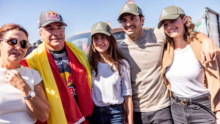 Quién es Rebecca Donaldson, la novia modelo de Carlos Sainz y su gran ...