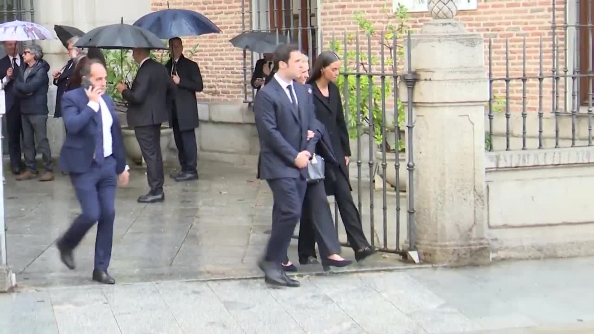 Froilán bromea con la prensa antes de regresar a Abu Dabi