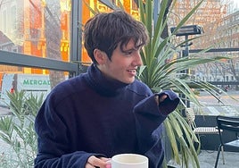 Así es Teo Nabil, hijo de la actriz Najwa Nimri y... ¿amigo de Victoria Federica?