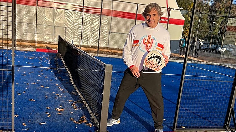 Hubertus de Hohenlohe homenajea a su padre con un club exclusivo de pádel