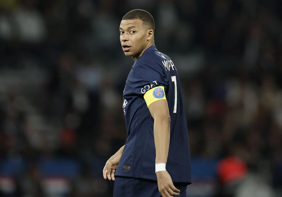 La vida personal de Mbappé: una infancia rodeada de violencia, sus  relaciones y el dinero que