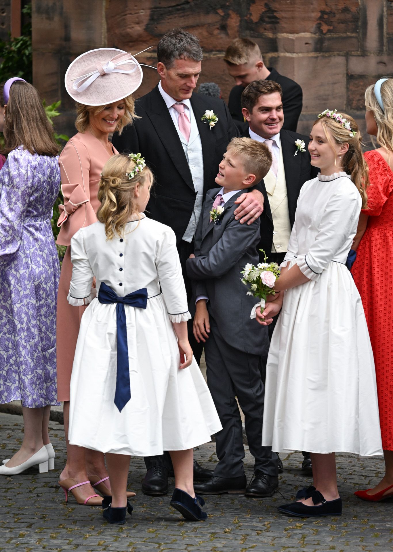La boda del duque de Westminster y Olivia Henson en Chester, en imágenes