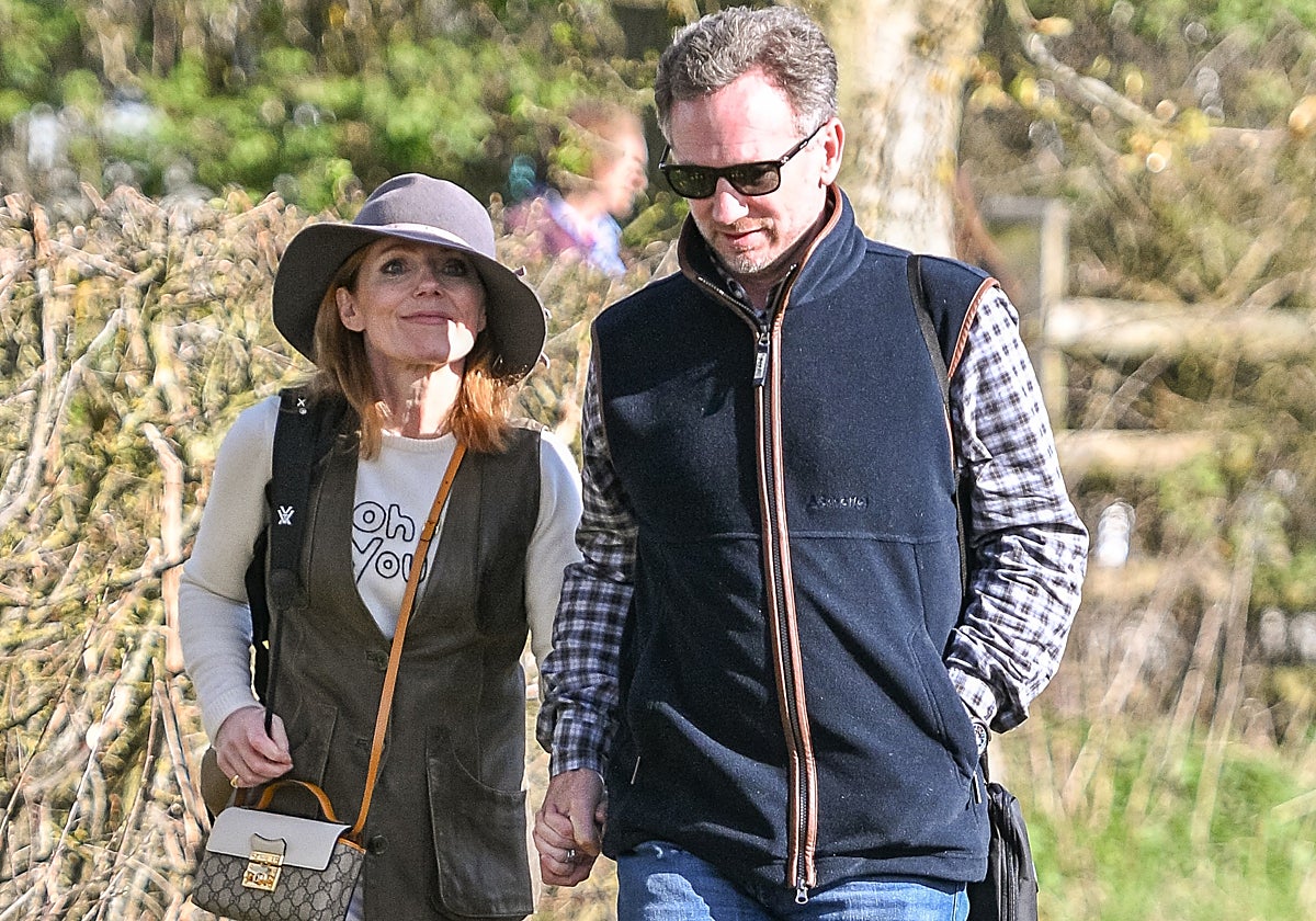 Geril Halliwell y Chris Horner, de la mano en una de sus últimas apariciones juntos.