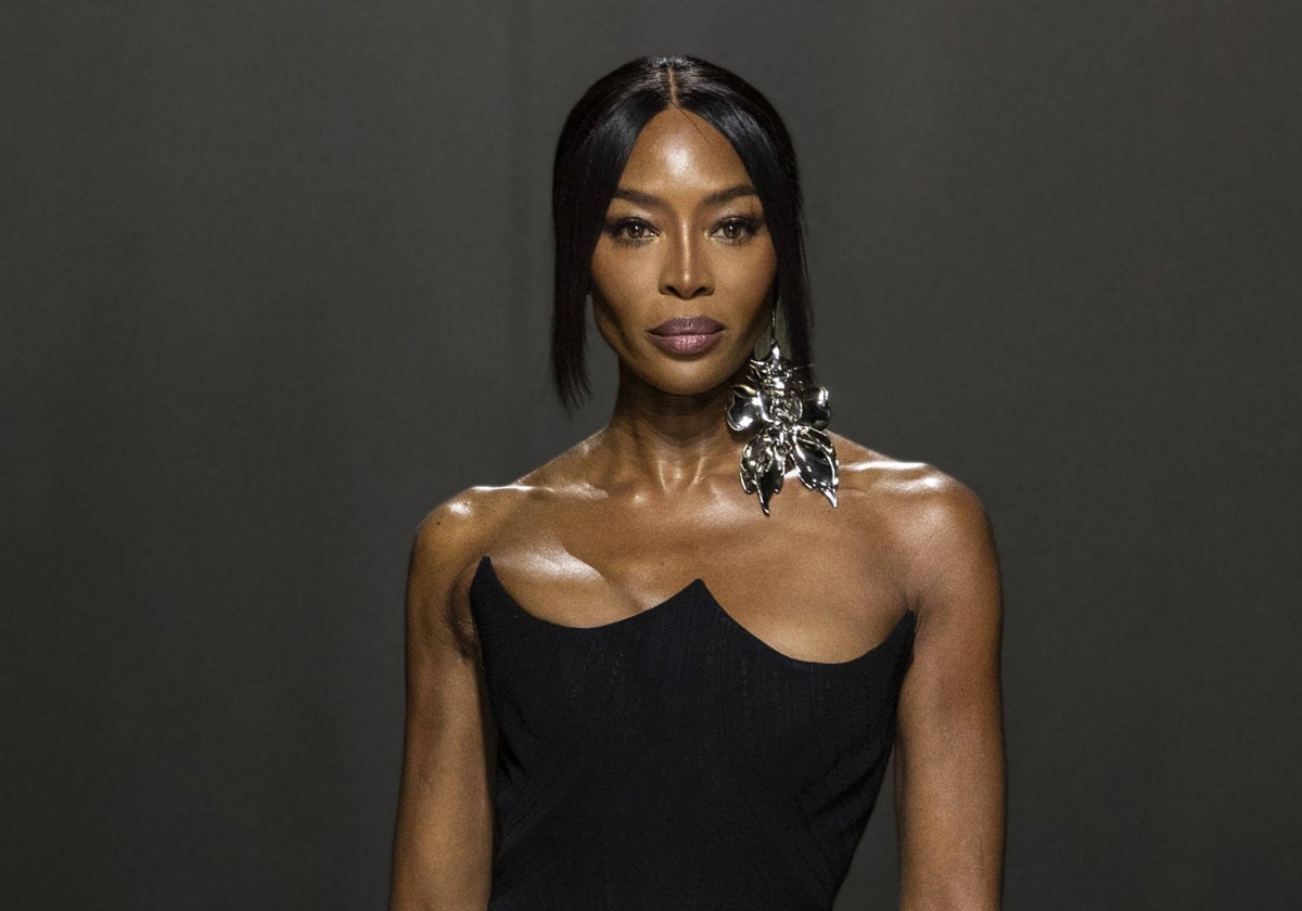 Naomi Campbell se sincera sobre la maternidad pasado los 50 años