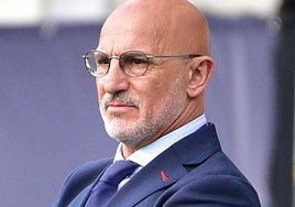 La vida personal de Luis de la Fuente: su mujer, la relación de su hijo con el fútbol y su vínculo con Julio Iglesias