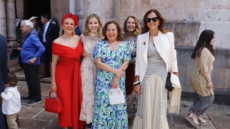 Ana Obregón, Celia Vega-Penichet, Celia García-Obregón, Amalia García-Obregón y María Tevenet