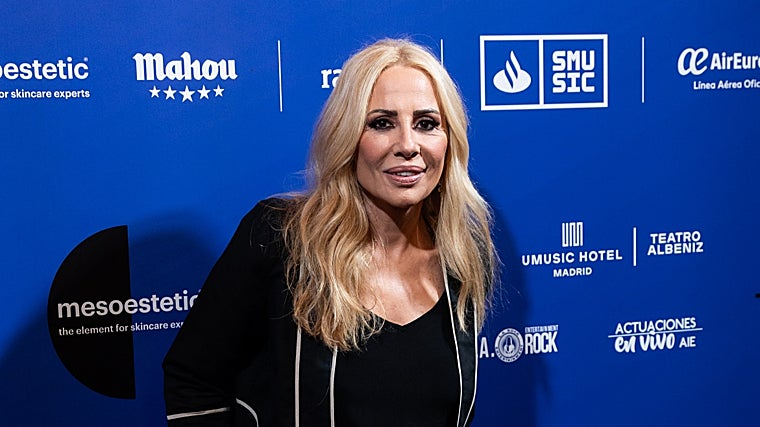 Marta Sánchez en el posado, minutos antes del concierto