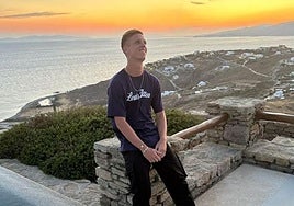 La vida personal de Dani Olmo: su novia influencer, sus iniciativas solidarias y su tatuaje familiar