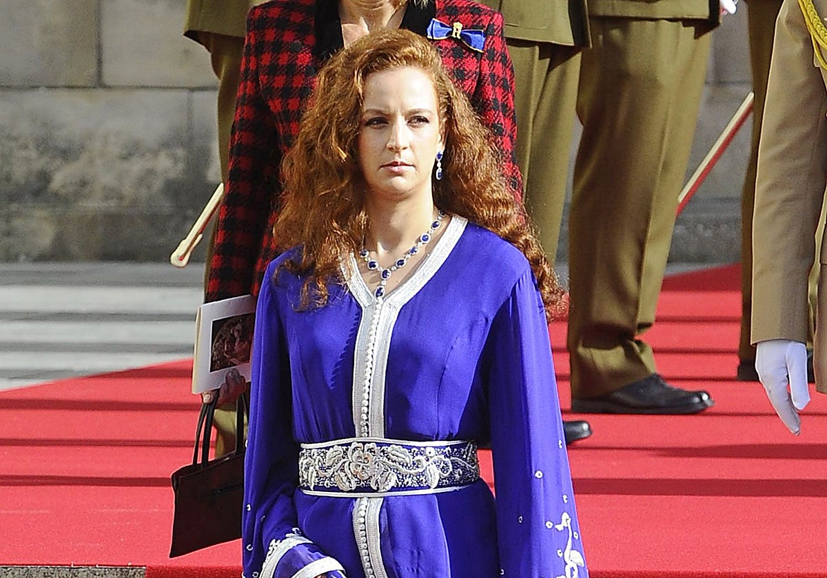 La Princesa Lalla Salma en Miconos: un séquito de 70 personas y 10 coches para su equipaje