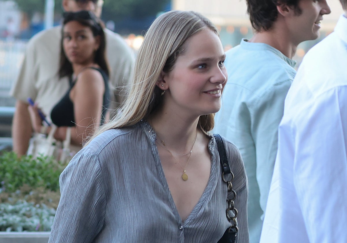 Irene Urdangarin se examina del carnet de conducir en Móstoles