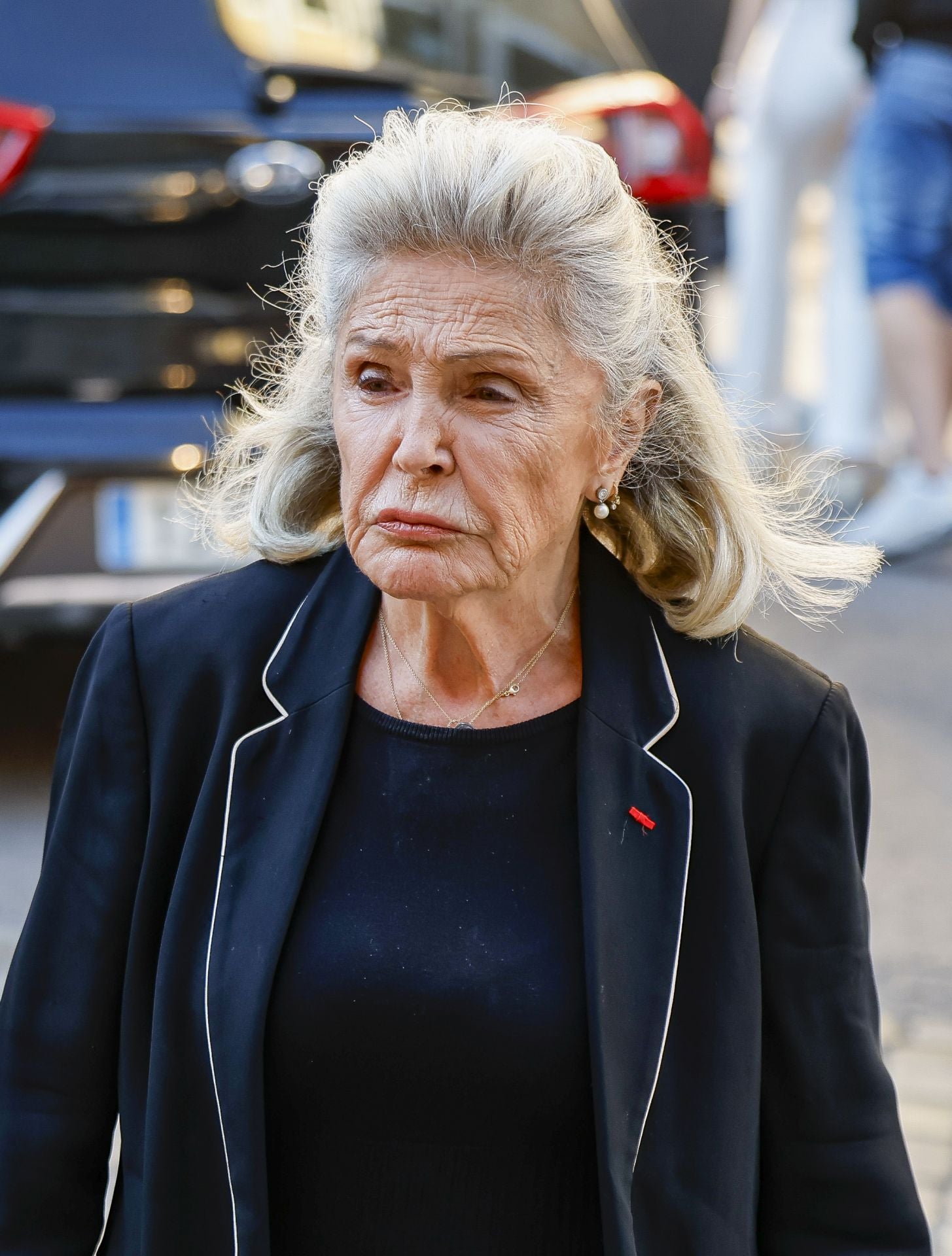 Beatriz de Orleans en la misa funeral de Juan Gómez-Acebo