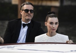 Joaquin Phoenix hace saltar las alarmas sobre una posible boda secreta con Rooney Mara