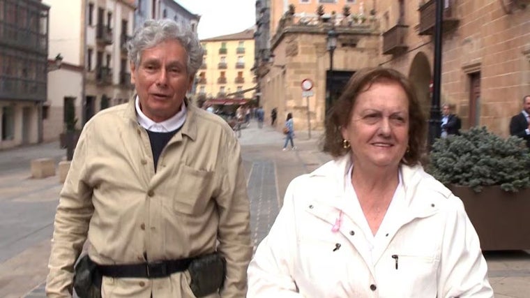 Rosario Bermudo junto a su hermano Gabriel