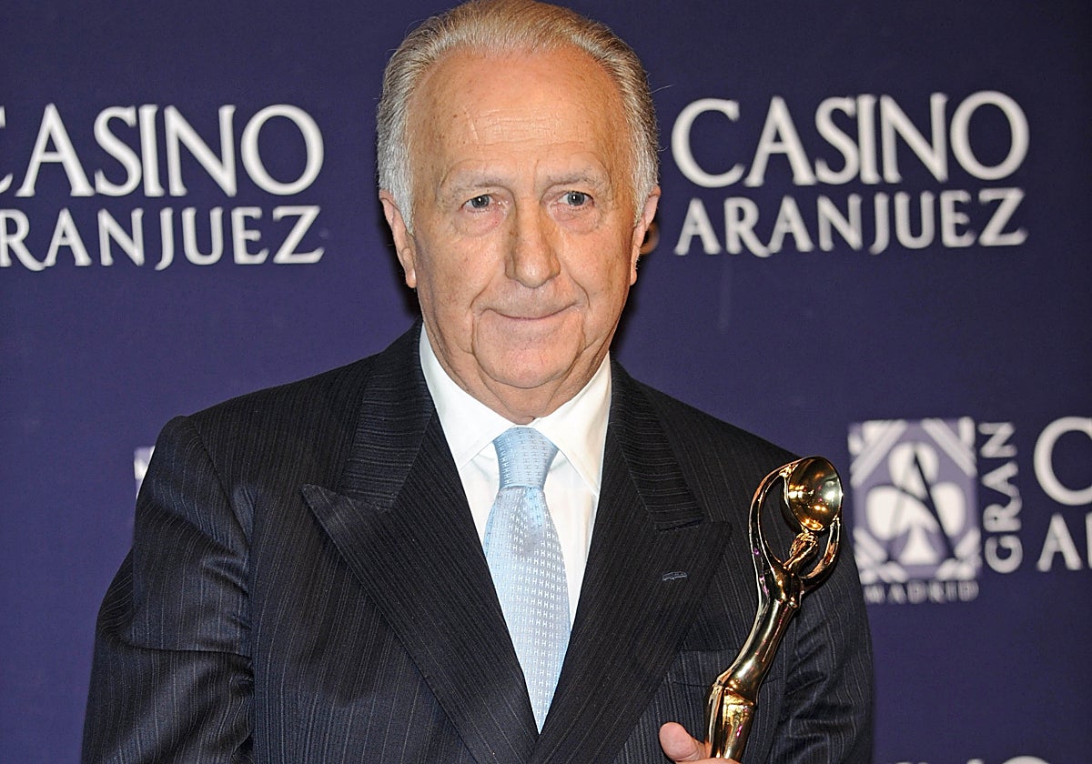 Manuel Torreiglesias, reconocido con la Antena de Oro en 2011.