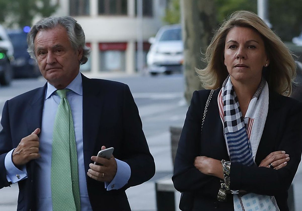 María Dolores de Cospedal e Ignacio López del Hierro confirman su divorcio tras 15 años casados