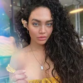 La 'Gossip Girl' Chanel Maya Banks reaparece y denuncia los «abusos» de su familia: «Por fin soy libre»