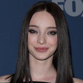 Emma Dumont, actriz de 'Oppenheimer', se declara transmasculina no binaria: «Llámame Nick»