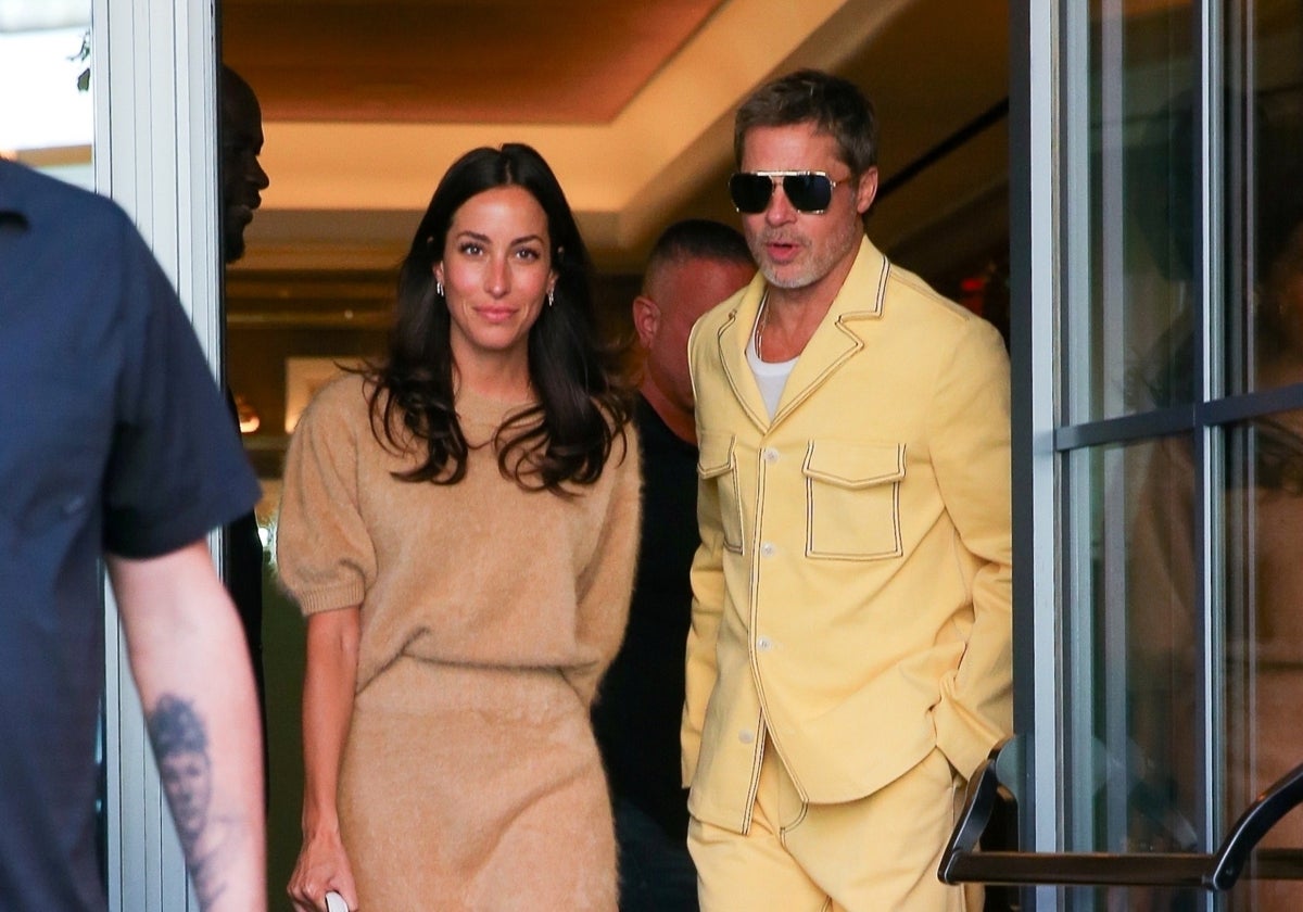 Inés de Ramón y Brad Pitt